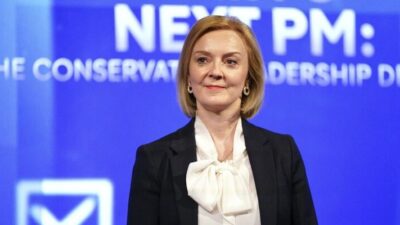 Dijagokan Jadi PM, Liz Truss Janji Bakal Deklarasikan China ‘Ancaman’ Inggris