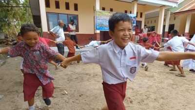 Biak Numfor, Liburan Sekolah, Tangerang, DTKS, Sekolah dan Siswa, Disrupsi Pendidikan, Papua Barat Putus Sekolah, Dua Sekolah