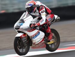MOTO3 MISANO – Terjatuh di Sesi Latihan, Mario Aji Dibayangi Cedera Bahu