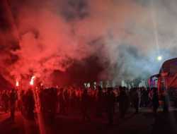 LIB Bakal Tingkatkan Sanksi ke Klub Bila Pendukungnya Nyalakan Smoke Bomb