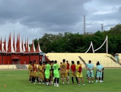 Semen Padang Perkuat Pola Serangan Balik PSPS Riau