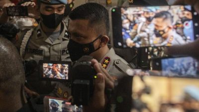 Polisi Tahan Ajudan dan Sopir Istri Ferdy Sambo