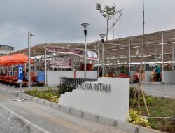Satpol PP Jakbar Arahkan PKL Kota Tua untuk Tempati Lokbin di Kota Intan