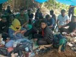 Hendak Berangkat Ke Malaysia Secara Ilegal, Puluhan WNI dan WNA Asal Bangladesh Di Tangkap Di Dumai