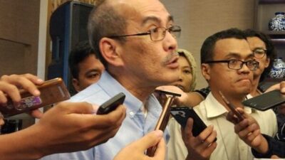 Meski Harga BBM Batal Naik, Faisal Basri Prediksi Inflasi Tetap Tinggi