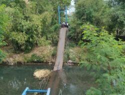 Jembatan Gantung di Probolinggo Putus, 40 Anak Sekolah Terjatuh