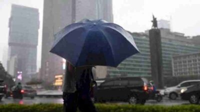 Hujan Diprakirakan Guyur Jakarta dari Pagi Sampai Malam, Suhu Sejuk