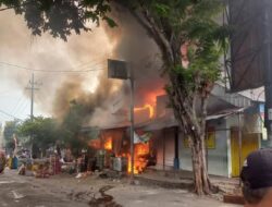 Pasar Dungus Madiun Diamuk Si Jago Merah