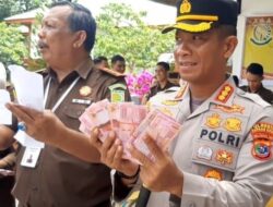Kejari Kota Kupang Musnahkan Barang Bukti Uang Palsu Senilai Rp. 350 Juta