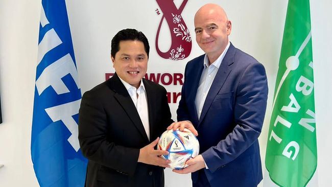 Bertemu Presiden FIFA, Erik Thohir Berikan Surat Khusus Jokowi