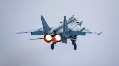 Inggris Sebut Jet Rusia Tembakkan Rudal Dekat Pesawat Intainya