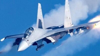 Menhan Inggris: Jet Tempur Rusia Tembak Rudal Dekat Pesawat Militer