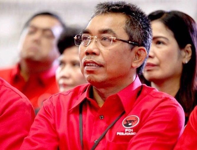 Ketua Fraksi PDIP DKI Gembong Warsono Meninggal Dunia