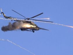 Hanya 18 Menit, Ukraina Tembak Jatuh 4 Helikopter Rusia