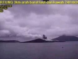 Gunung Anak Krakatau Alami 10 Kali Letusan