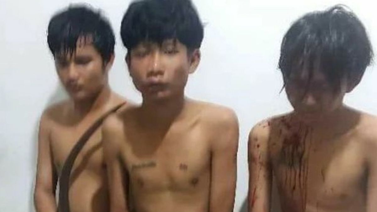 Remaja Bawa Celurit, Begal Handphone Pejalan Kaki di Kawasan Cakung Cilincing Berhasil di Tangkap Polisi