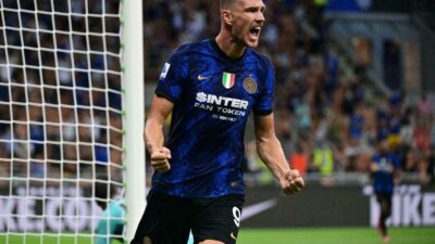LIGA ITALIA – Dua Gol Dzeko Antarkan Inter ke Empat Besar Klasemen