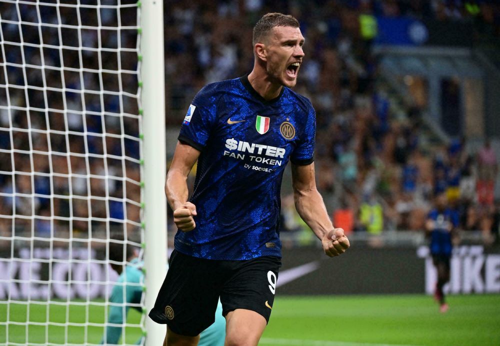 LIGA ITALIA - Dua Gol Dzeko Antarkan Inter ke Empat Besar Klasemen