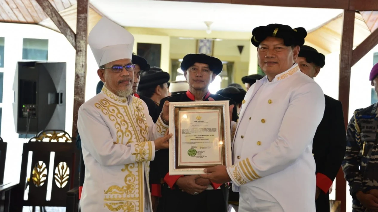 Kasal Yudo Dapat Anugerah Gelar Penguasa Laut dari Sultan Ternate