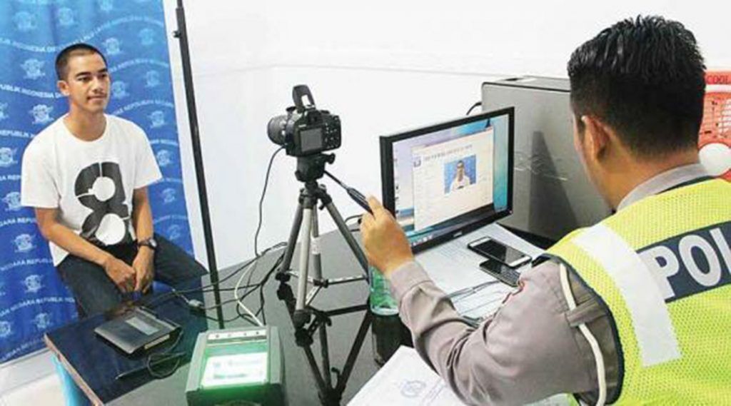 Layanan SIM