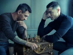 Ini Tanggapan Ronaldo Soal Foto Main Catur dengan Messi