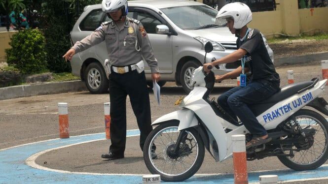 Perintah Kapolri: Gagal Ujian SIM Bisa Mengulang di Hari yang Sama