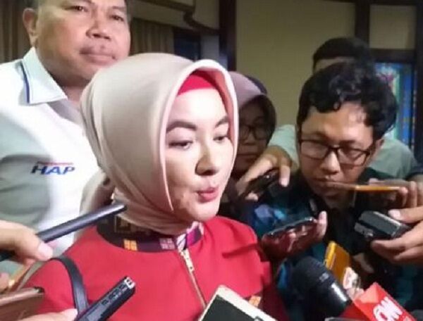 Diperiksa KPK, Eks Dirut KPK Nicke Widyawari Bungkam Seribu Bahasa