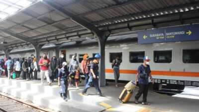 KAI Cek Kesiapan Kereta di Daop 9 Jember Jelang Musim Mudik Lebaran 2024