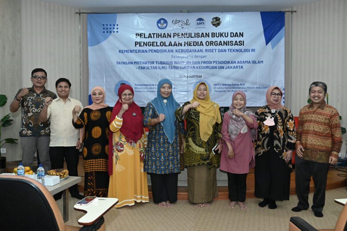 DPP Pengajian Al Hidayah Bekali Gen Z Kemampuan Menulis