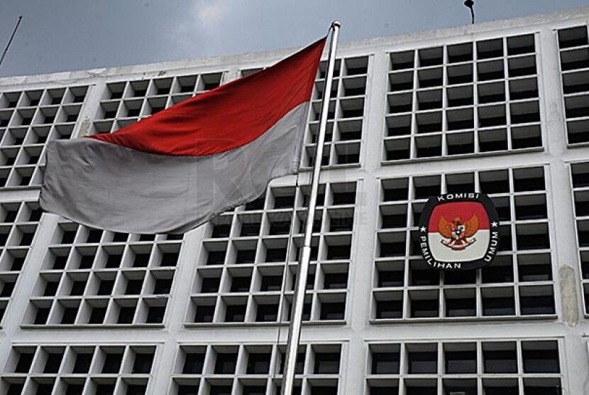 Ijazah Palsu, KPU