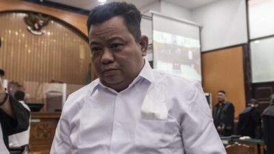 Tok! Hakim Vonis Kuat Ma'ruf 15 Tahun Penjara