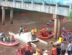 Dalam Rangka HUT ke-79 TNI, Kodim Jakarta Utara Ajak Masyarakat Bersihkan Ciliwung
