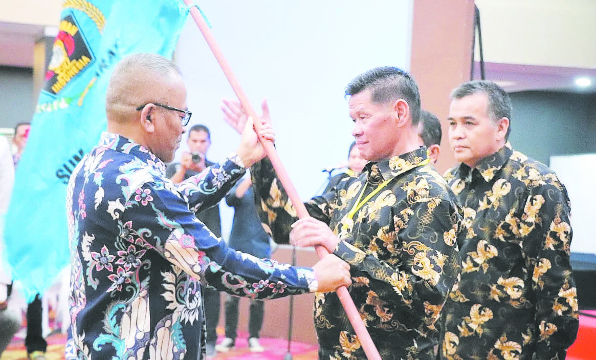Disaksikan Gubernur, Atal S Depari Lantik Pengurus PWI Sumbar Periode 2022-2027