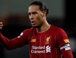 LIGA INGGRIS – Cedera Hamstring, Van Dijk Dipastikan Menepi Sebulan
