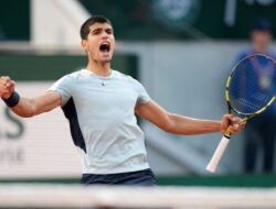 TENIS – Karena Cedera Kaki, Alcaraz Lewatkan Australian Open