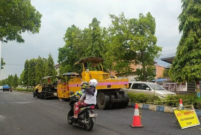 Perbaikan Jalan