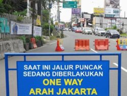 Polres Bogor Terapkan One Way Menuju Jakarta di Jalur Puncak