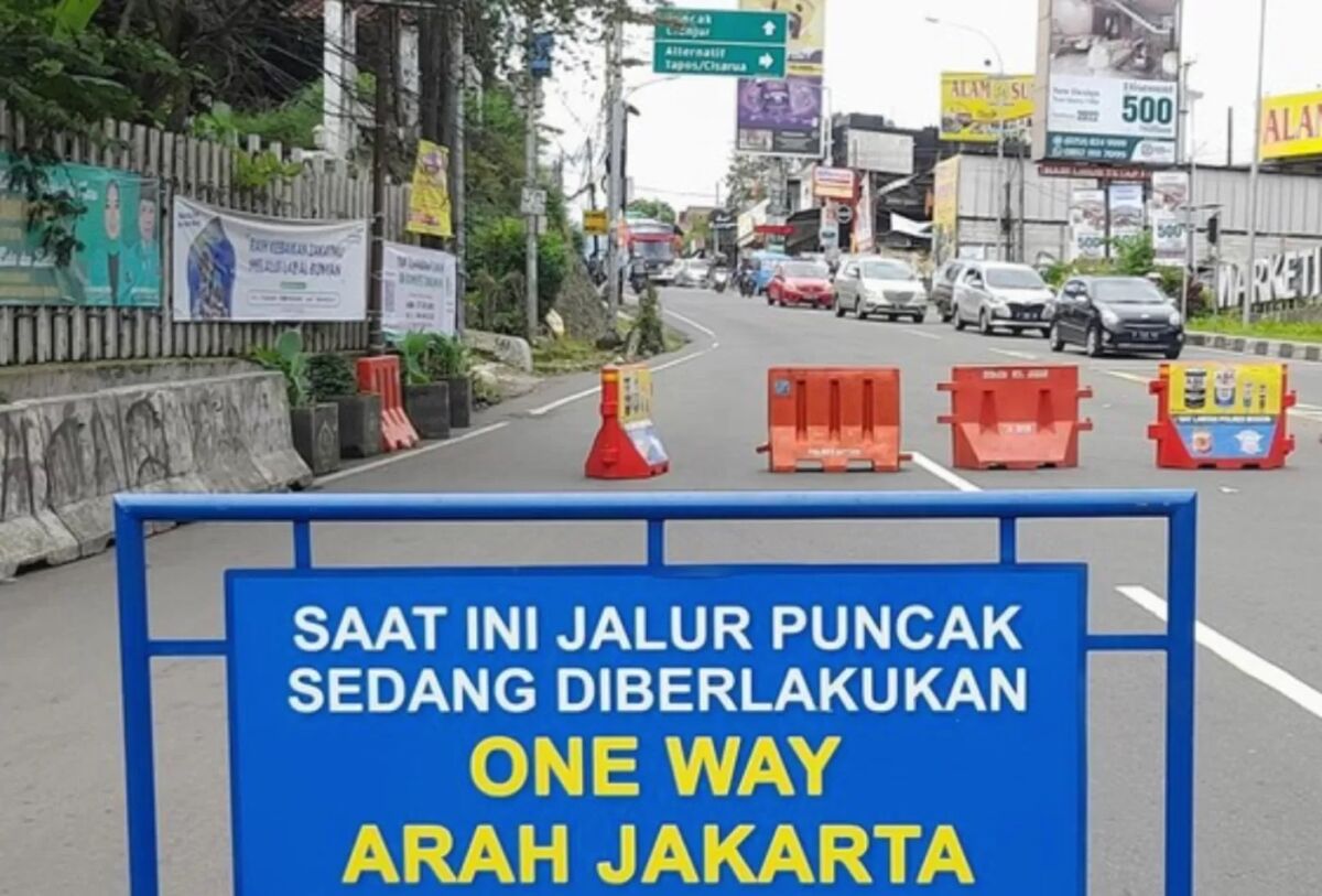 Polisi Berlakukan Sistem One Way di Puncak Selama Libur Imlek