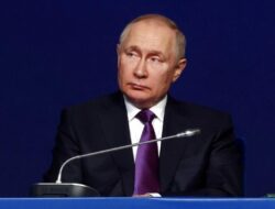 CIA: Putin Terlalu Percaya Diri Militernya Bisa Taklukkan Ukraina