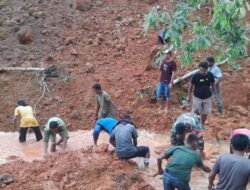 Korban Terimbun Longsor di Desa Alue Gantung Nagan Raya Masih Dicari