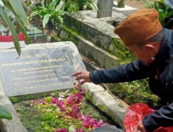Bendera Merah Putih di Makam Tan Malaka Hilang