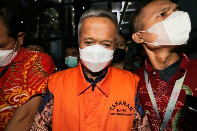 Hakim Agung Nonaktif SD Didakwa Terima Suap 200 Ribu SGD