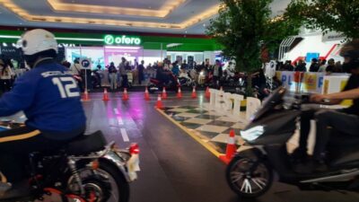 Hari Ketiga IIMS 2023, Pengunjung Padati Arena Uji Coba Kendaraan Listrik