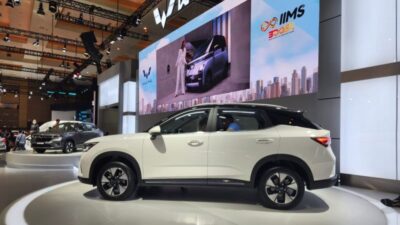 Ketika Wuling Hadirkan Kendaraan New Almaz RS di GIIAS 2023