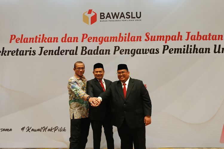 Bawaslu Lantik Ichsan Fuady Jadi Sekjen