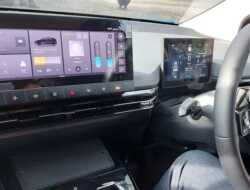Produsen Mobil Mulai Meninjau Kembali soal Layar Sentuh