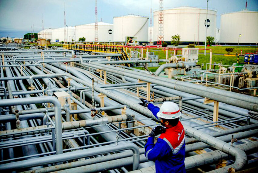 Pertamina Balongan Pastikan Pasokan BBM ke Plumpang Lancar