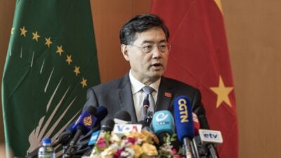 Karena Alasan Kesehatan Menlu China Dicopot, Xi Jinping Tunjuk Wang Yi sebagai Penggantinya