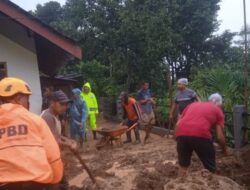 Tiga Rumah di Desa Kemuning Lor Jember Tergerus Longsor