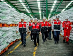 Tinjau Pabrik Pusri Palembang, Puan Ingatkan Pesan Bung Karno Soal Kedaulatan Pangan